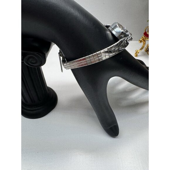 Vintage Lucerne Ladies Watch Rhinestone Silver Tone Antishock Hong Kong 7” Runs - Picture 7 of 11